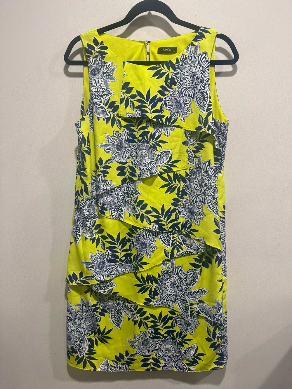 ⁠M&Co Citrus Lime Green Floral Tiered Layered Shift Dress US 8 (UK 12) NWOT⁠